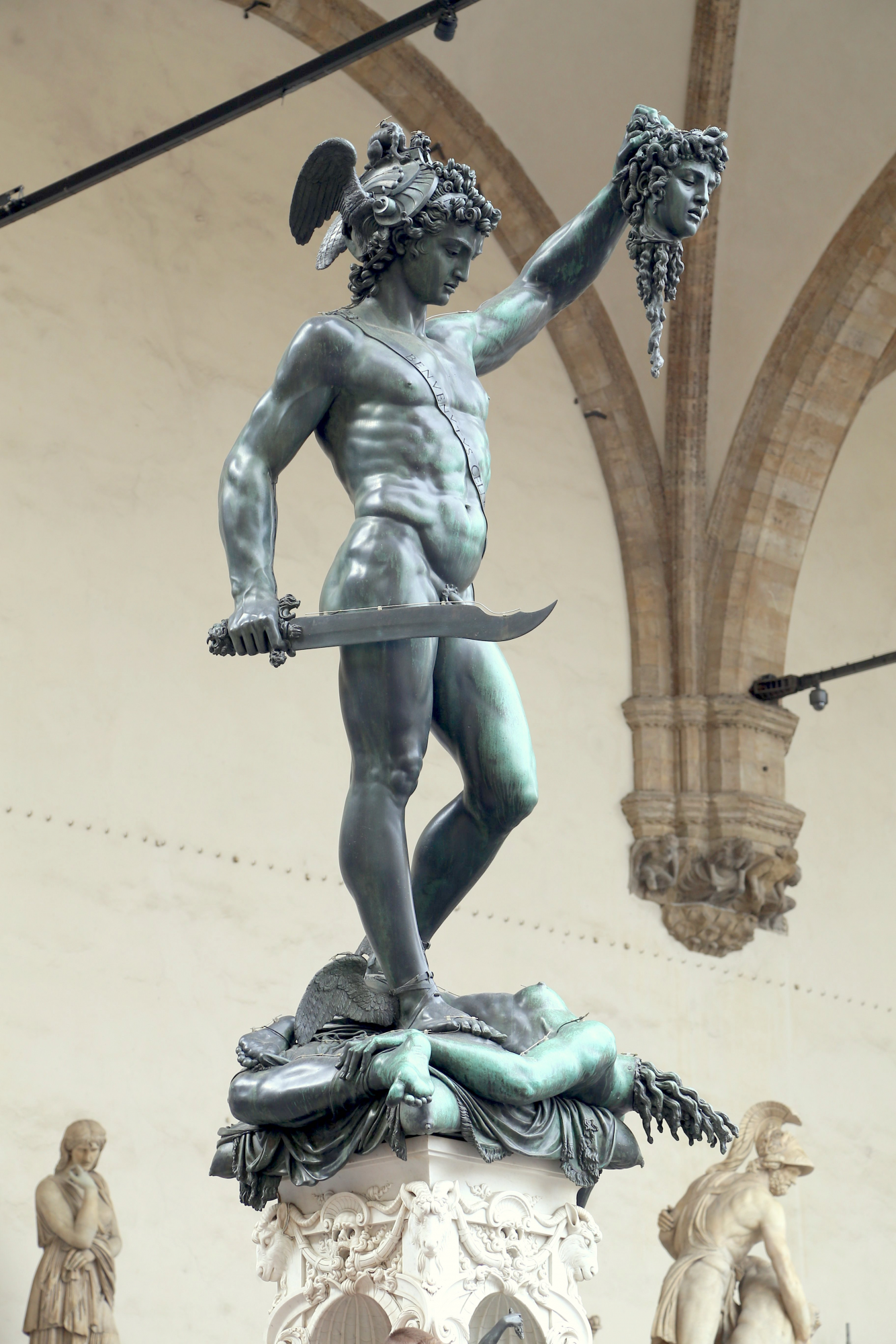 Perseo con la cabeza de Medusa - Benvenuto Cellini - Historia Arte (HA!)